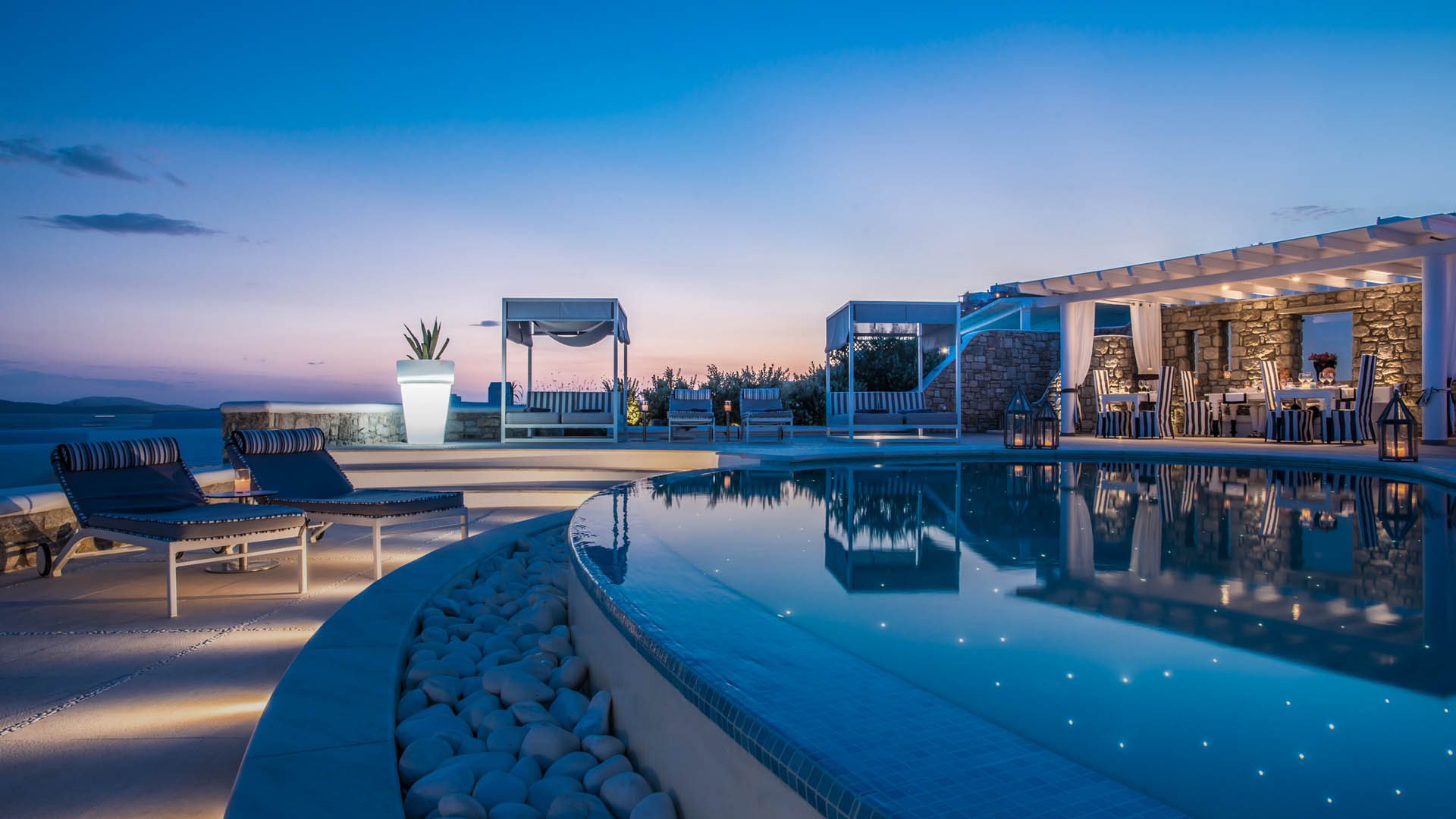Delight Mykonos Hotel - 5- star luxury seaside resort in Mykonos, Greece