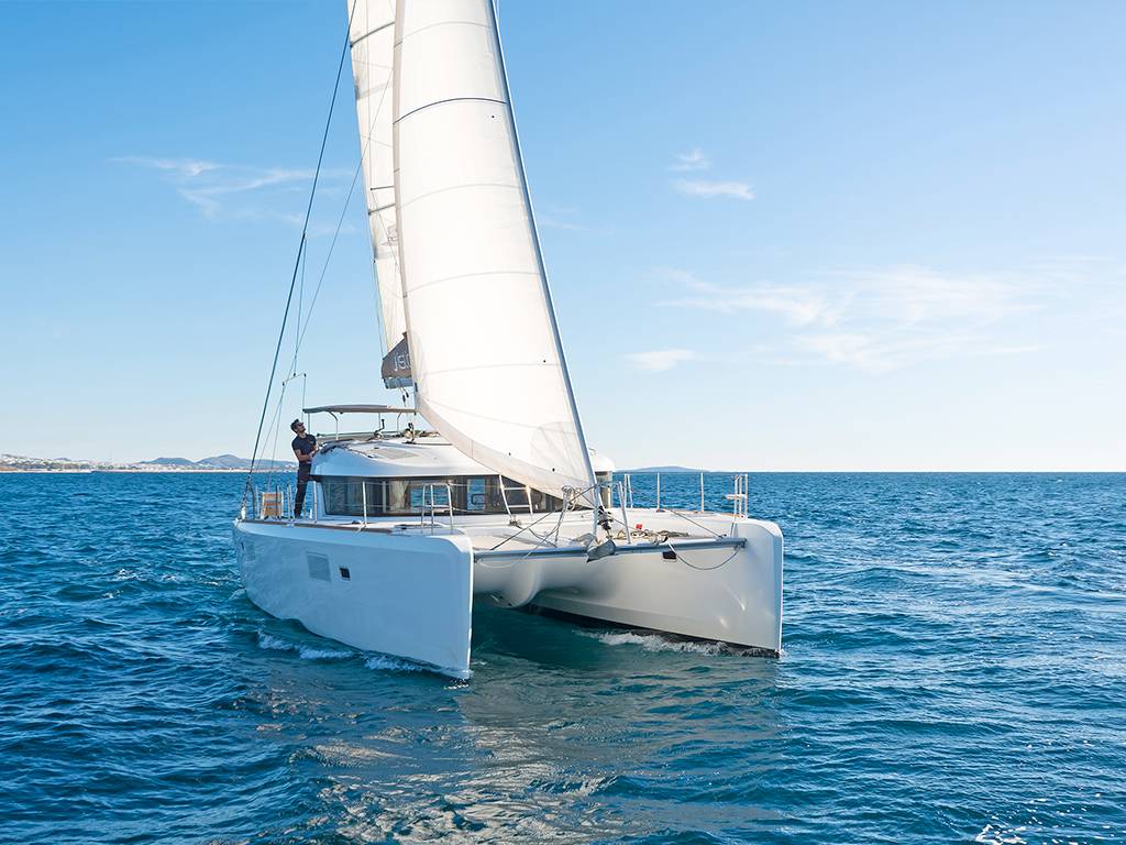 catamaran mykonos